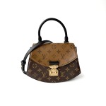 Louis Vuitton Tilsitt Handbag